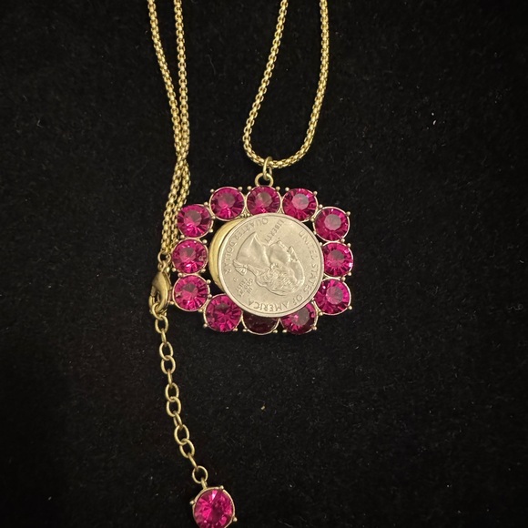 Gucci Gold GG Marmont Necklace with Pink Gemstones - Picture 6 of 8